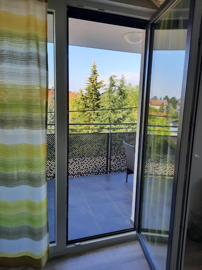 Apartment Mrvica Near The Zagreb Airport ヴェリカ・ゴリツァ エクステリア 写真